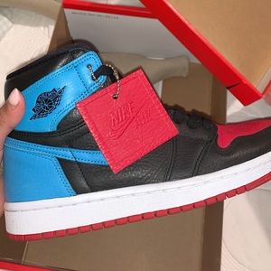 Jordan 1 Retro High Nc to Chi